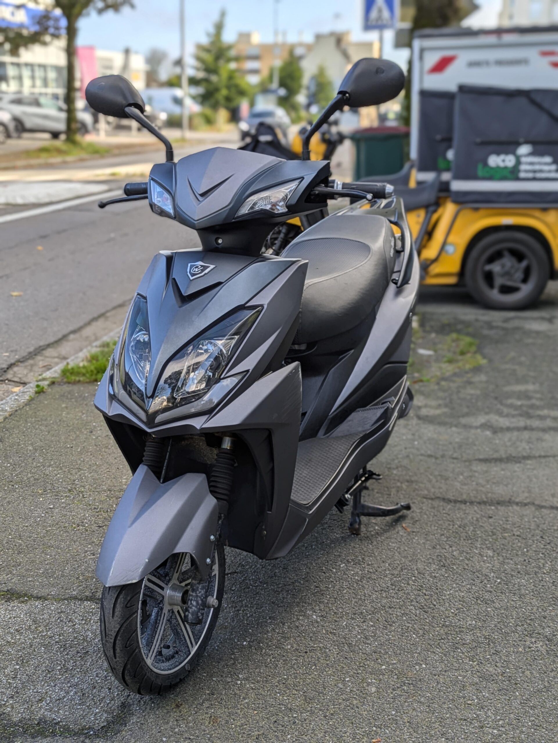 SCOOTER OCCASION 50CC ELECTRIQUE L1 EASY WATTS PEUGEOT BREST OPAI E-OPAI 2023 2024 BREST FRANCE PAS CHER BON ETAT TRES BON ETAT